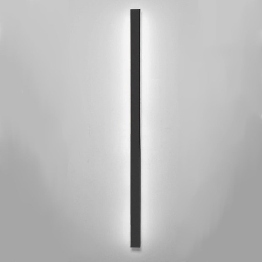 Outdoor Wall Sconce β Modern Linear LED Exterior Wall Light for Porch & Entryway | LumenTrail