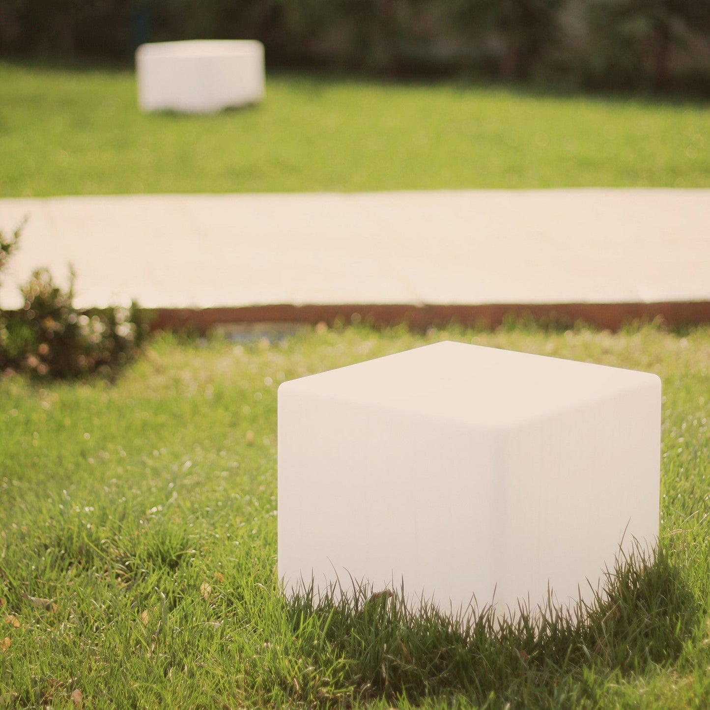 Solar Cube Garden Lights – Modern Outdoor Pathway & Landscape Lights, Waterproof | LumenTrail