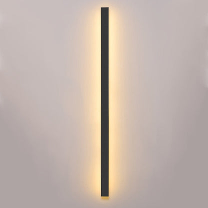 Outdoor Wall Sconce – Modern Linear LED Exterior Wall Light for Porch & Entryway | LumenTrail